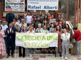 El PSOE exige a la Junta «que dé marcha atrás» al cierre de una línea pública de 3 años en el CEIP Rafael Alberti