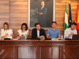El pleno de Torrox muestra su faceta más solidaria subvencionando con 55.000 euros al Taller de la Amistad y a Cruz Roja
