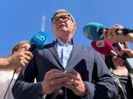 Gavira achaca al seguidismo del PP de las políticas socialistas el que Málaga encabece las listas de espera para especialistas: “A mismas recetas, mismas consecuencias”