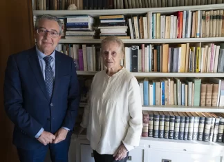 La Diputación celebra una gala en honor a la poeta María Victoria Atencia tras la cesión de sus fondos bibliográficos y documentales