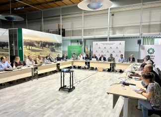 La Mesa de la Sanidad Animal analiza la situación de la cabaña ganadera de Andalucía