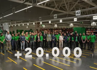 Moreno celebra que el Comercio Andaluz tenga su día cada 5 de febrero y destaca el papel clave de este sector en la creación de empleo