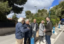 El PSOE acusa a De la Torre de “plagar los barrios de gasolineras en contra de la voluntad vecinal”