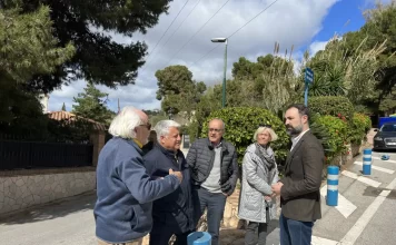 El PSOE acusa a De la Torre de “plagar los barrios de gasolineras en contra de la voluntad vecinal”