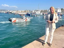 Torrox dispondrá de dos embarcaciones de limpieza de aguas de baño desde este sábado 15 de junio