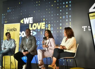 La Junta afirma que con los puntos vuela se combate la feminización de la brecha digital