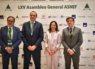 La Junta pone en valor su apuesta por una fiscalidad ‘amable’ para activar el consumo