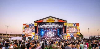 Brisa Festival 2024 zarpa con un espectacular Mikel Izal en plena forma