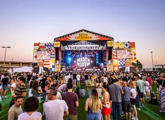 Brisa Festival 2024 zarpa con un espectacular Mikel Izal en plena forma