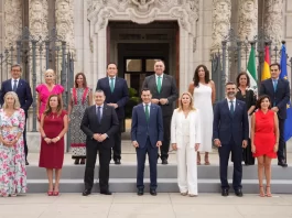 Moreno pide a los consejeros andaluces esfuerzo y compromiso ante los desafíos de presente y futuro