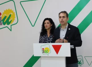 Valero: “El puerto de Málaga tiene que estar al servicio de la paz y no de la guerra”