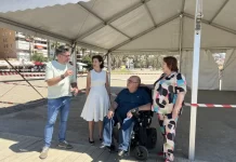 El PSOE urge al Ayuntamiento habilitar el servicio de baño adaptado en las playas tras 20 días de retraso