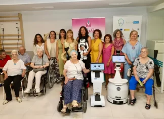 Loles López apuesta por el uso de robots para mejorar la vida de las personas en situación de dependencia
