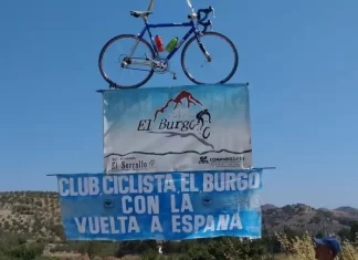 El Burgo se vuelca con La Vuelta Ciclista a España a su paso por la localidad Malagueña