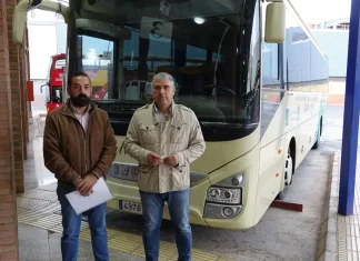 Almáchar y El Borge denuncian un nuevo revés de la Junta al transporte público en autobús
