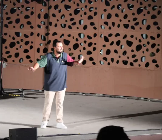 El reconocido humorista Juan Amodeo llena El Portón con su divertido show