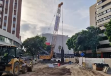 La ejecución de las pantallas del túnel de Metro de Málaga al nuevo hospital llega a la calle Hilera