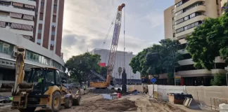 La ejecución de las pantallas del túnel de Metro de Málaga al nuevo hospital llega a la calle Hilera