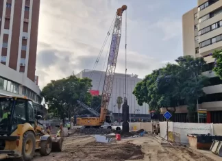 La ejecución de las pantallas del túnel de Metro de Málaga al nuevo hospital llega a la calle Hilera