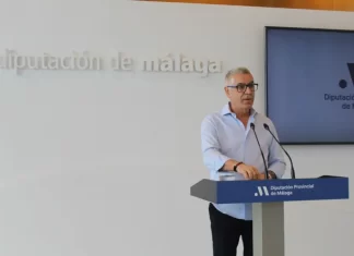 Con Málaga critica la “deficiente” gestión económica del PP en la diputación provincial