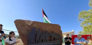 Álora inaugura el Monolito en memoria de La Desbandá