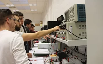 La apuesta por la FP aporta a Málaga 105 nuevas titulaciones y 11 millones en infraestructuras desde 2018 Educación oferta casi 11.000 plazas vacantes en ciclos de Grado Básico, Medio y Superior