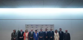 Moreno: “Andalucía tiene un modelo propio en política de vivienda para facilitar su construcción y acceso”