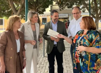 El PSOE denuncia que la Junta está dejando a miles de malagueños sin citas de médico de familia