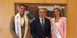 Francisco Salado Recibe a los Representantes de Málaga en los Certámenes de Belleza