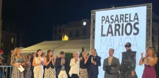 Málaga de Moda otorga el premio Talento y Creatividad 2024 al diseñador malagueño Raúl Doña durante la 13ª edición de la Pasarela Larios