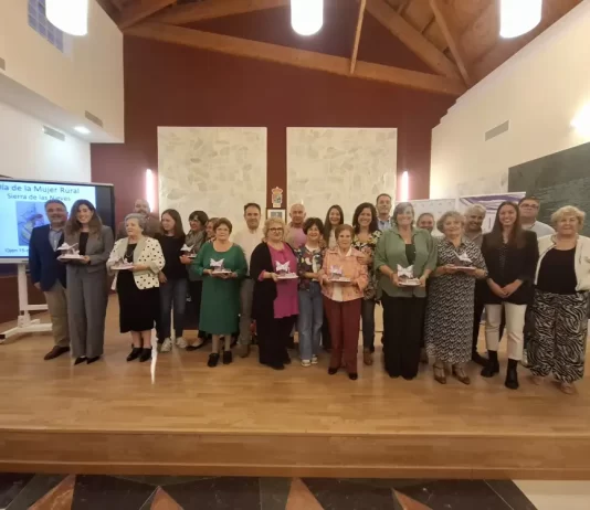 Sierra de las Nieves homenajea a ocho vecinas de la comarca en el Día Internacional de las Mujeres Rurales Sierra de las Nieves homenajea a ocho vecinas de la comarca en el Día Internacional de las Mujeres Rurales