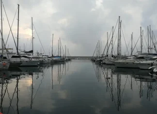 La Junta invertirá medio millón en el muelle de suministro de combustible del puerto de Fuengirola