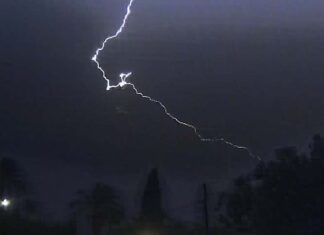 Alerta amarilla en Málaga: lluvias y tormentas afectan el tráfico y generan acumulaciones de agua en toda la provincia