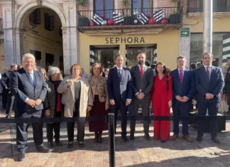 Pérez destaca los logros de la Constitución y urge a abordar el problema de la vivienda en Málaga