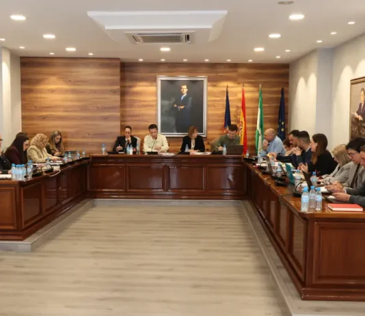 Torrox modifica la ordenanza de playas para aumentar la seguridad y los espacios
