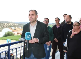 IU pide a Moreno (PP) que “revoque” el “atropello ambiental y económico” de las megaplantas fotovoltaicas