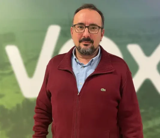 VOX lamenta que el “trilerismo” del PP ha provocado que solo 94 familias de Benalmádena hayan solicitado la bonificación del IBI