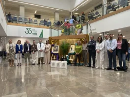 Pacientes ingresados en el Hospital Clínico de Málaga reciben la Esperanza en este viernes de Dolores