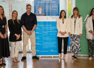 La Junta alerta sobre los riesgos del consumo de pornografía en jóvenes y llama a la acción conjunta de familias y administraciones