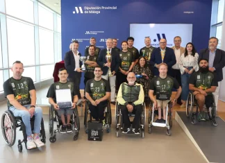 El presidente de la Diputación recibe al AMIVEL Reyes Gutiérrez tras proclamarse campeón continental en la Eurocup 3