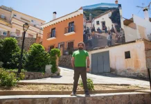 Amazon homenajea a los primeros 2.500 colaboradores de su red de reparto Hub Delivery con un mural en Casabermeja, Málaga