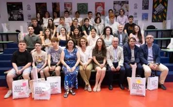 27 alumnos de secundaria de la provincia de Málaga ganan el concurso para desmentir bulos