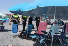 La Policía Local de Torrox sigue velando por el correcto cumplimiento de la normativa de playas