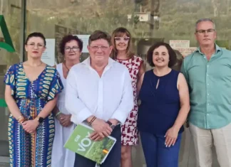 VOX destaca los 14 motivos para no enfermar en Alhaurín el Grande