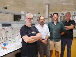 Ciencia malagueña en la primera línea mundial: descubren moléculas fluorescentes que brillan en agua y permiten ver mejor nuestras células