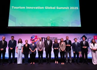 Andalucía lidera la Declaración de Sevilla, un acuerdo institucional junto a doce regiones para reivindicar el valor del turismo como gran industria