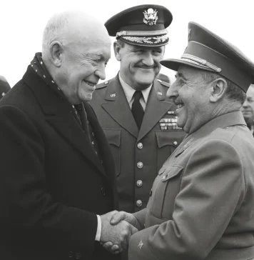 Ay, lo que se oculta realmente, el dominio estadounidense