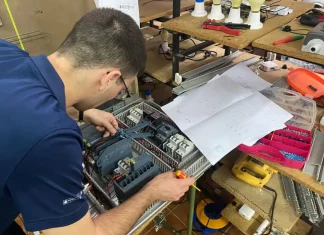 Educación destina cerca de 200.000 euros para equipamiento y conectividad de centros de FP en Málaga que estrenan ciclos este curso