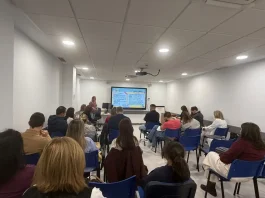 El Hospital Materno Infantil celebra su Escuela para Familias de Oncohematología Pediátrica