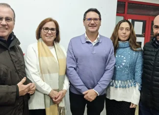 El Grupo Socialista de Rincón de la Victoria exige al Alcalde Sr.Salado que salde la deuda de casi tres millones de euros con los consorcios provinciales El Grupo Socialista de Rincón de la Victoria exige al Alcalde Sr.Salado que salde la deuda de casi tres millones de euros con los consorcios provinciales